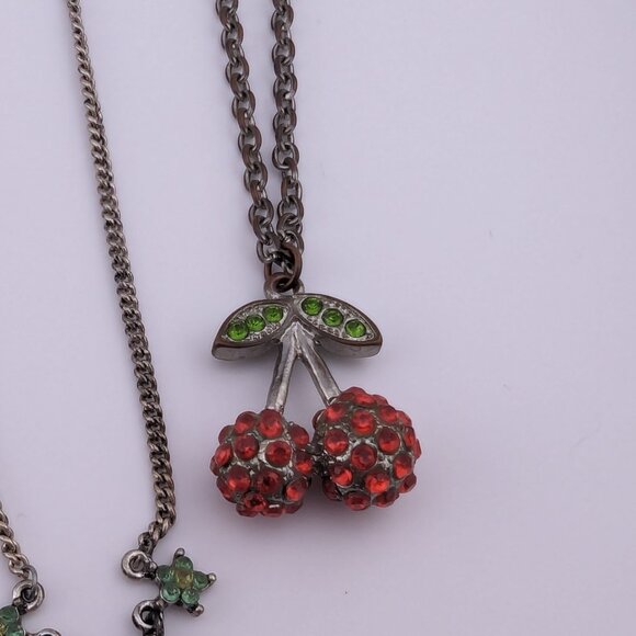 Bundle of 7 Necklaces - Picture 10 of 10